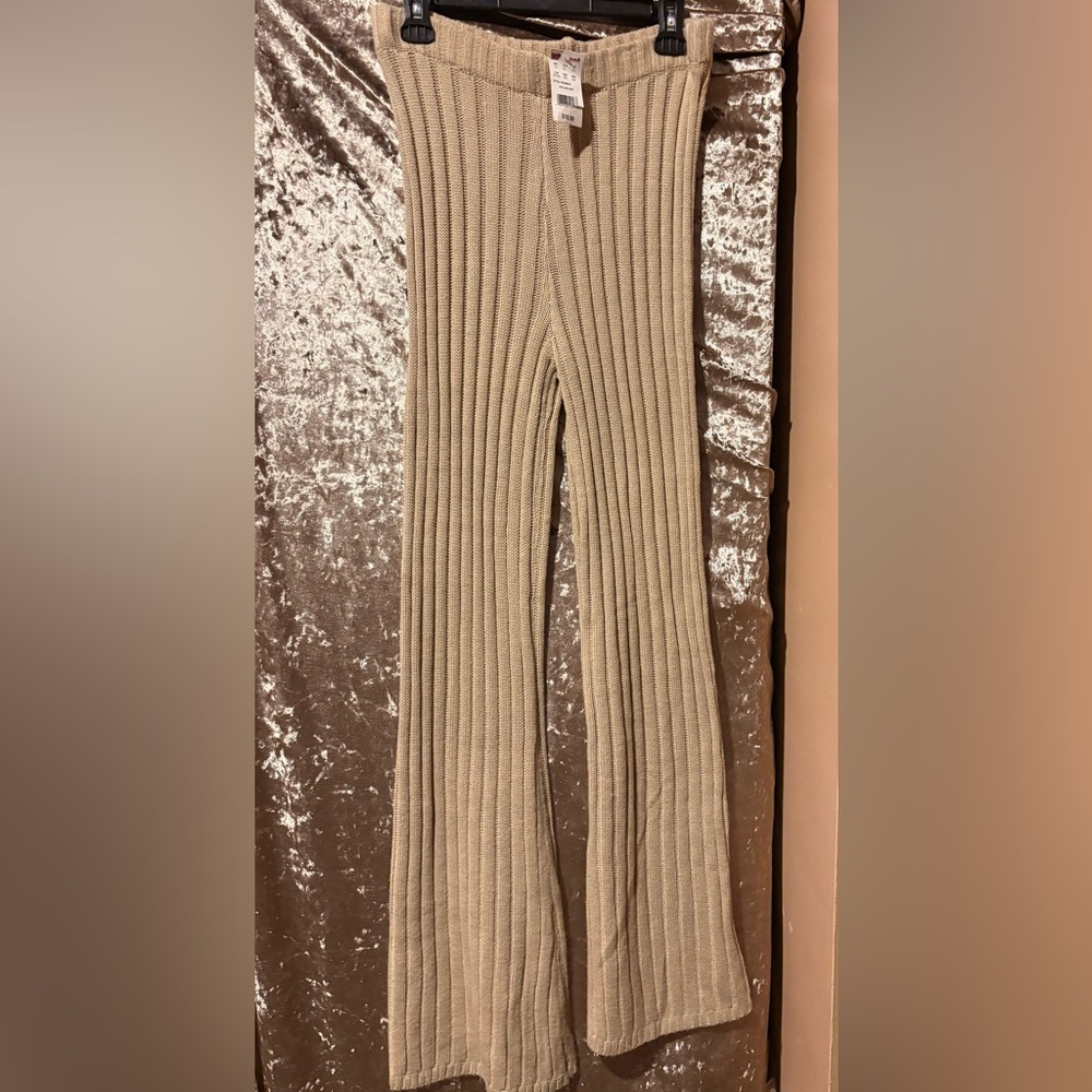 NWT Ribbed Knit Pants
